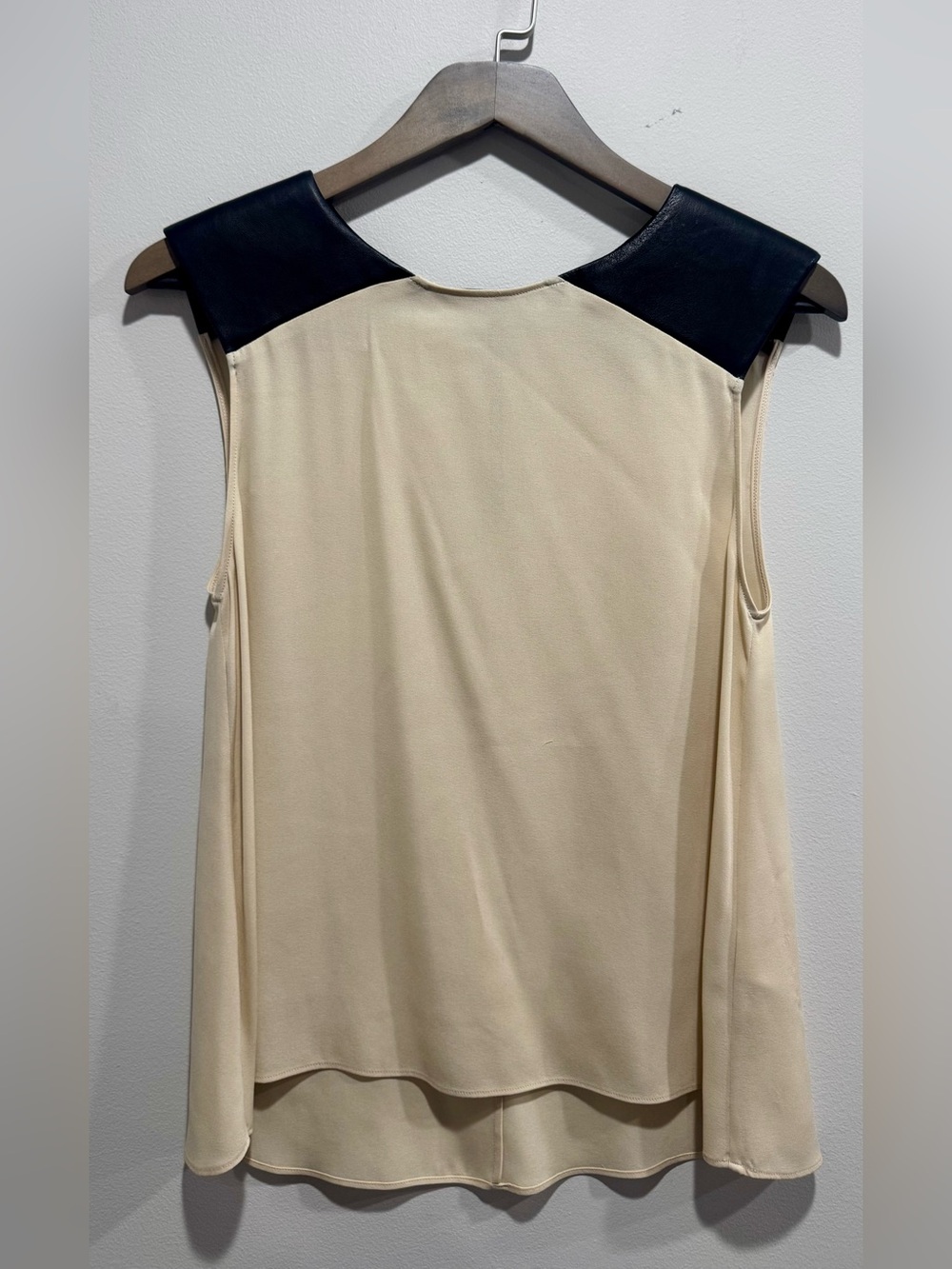 Alice + Olivia Silk Sleeveless Top Leather Shoulder Panels XS